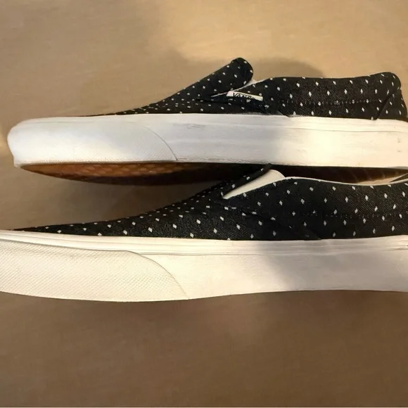 Vans Women’s or Men’s Black and White Polka Dot Slip-On Shoes - Picture 4 of 5